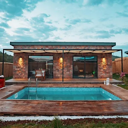Honey 7 Hotel 4*