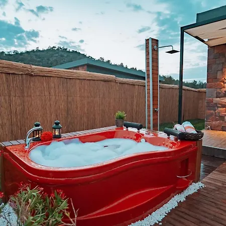 Honey 7 Hotel